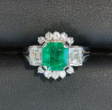 Load image into Gallery viewer, 18K White Gold Natural Emerald Ring with Diamonds ER034
